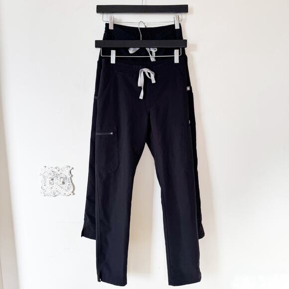 Figs Pants - Figs lot of 2 Yola Scrubs Cargo Pants Black XXSP